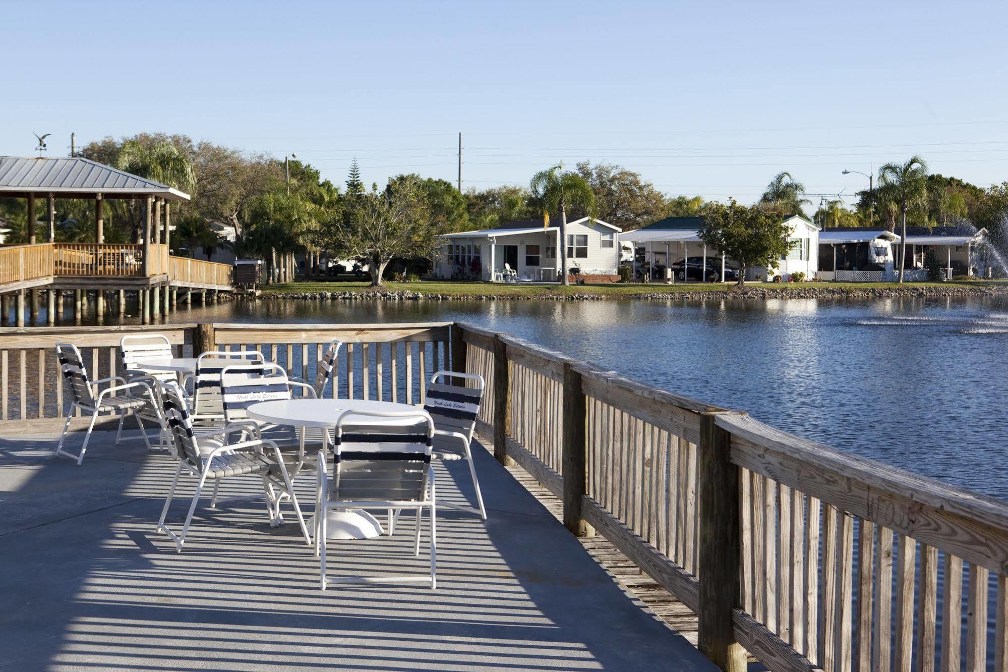 North Lake Estates Moore Haven Exteriör bild